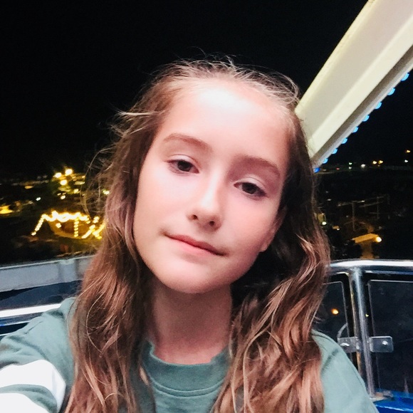 Meet your Posher, Tanya - Picture 1 of 1